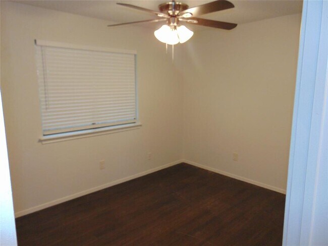 Building Photo - 1617 Gracy Farms Ln