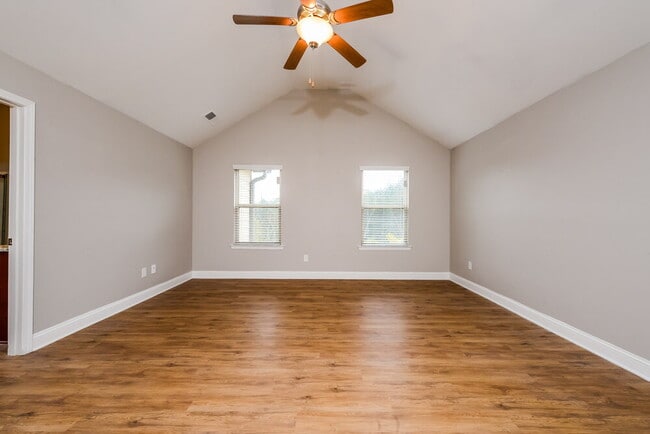 Building Photo - 2291 Wentworth Park Dr