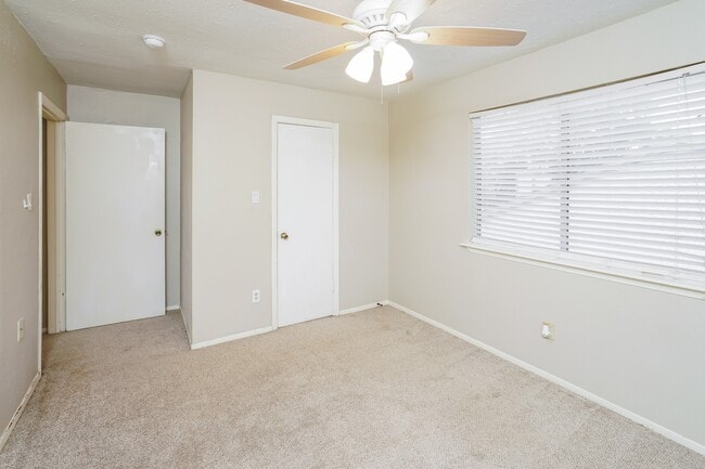 Building Photo - 19834 Packwood Dr