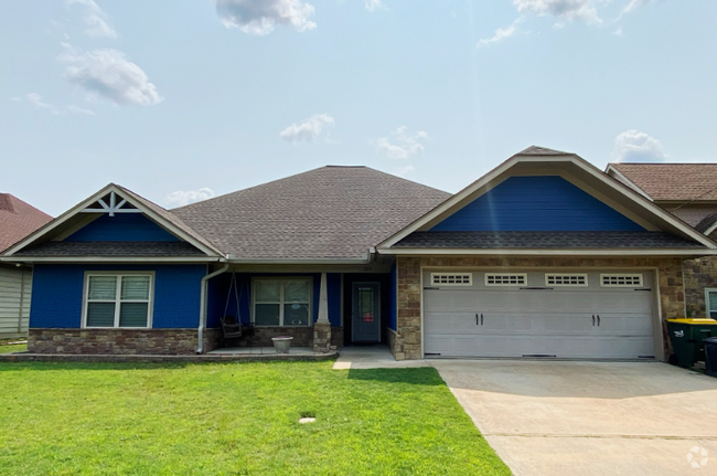 Building Photo - 215 CR - 2170