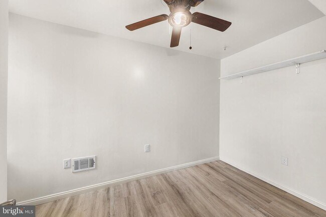 Building Photo - 5236 Harlan St