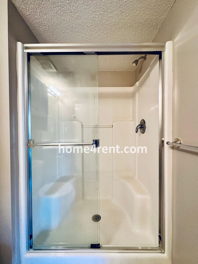 Building Photo - Gorgeous, Updated Home w/ Granite Counters and Wood Floors in Kitchen, Walkout Finished Basement!