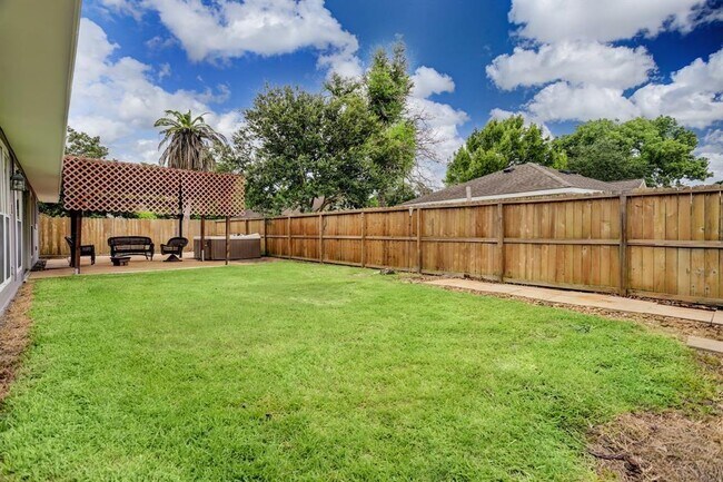 Building Photo - 3111 Oyster Cove Dr