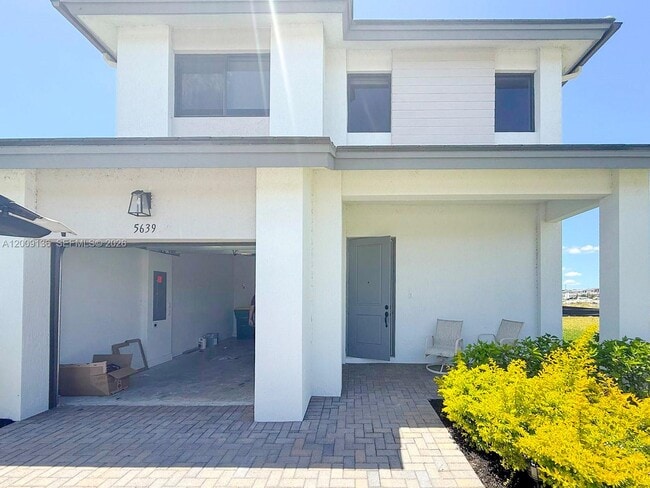 Building Photo - 5639 Argento Dr