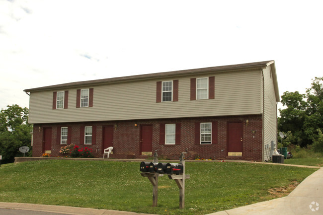 Building Photo - Midland Townhomes