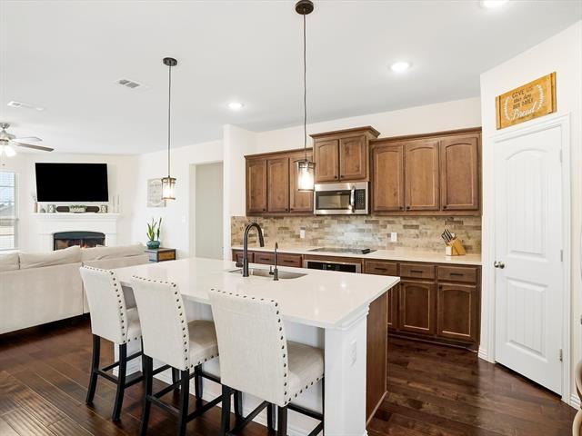 Building Photo - 173 Mdw Vis Dr