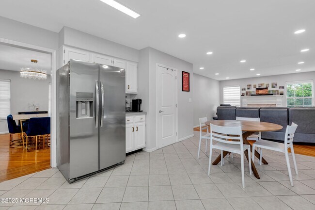 Building Photo - 210 Wingate Ct