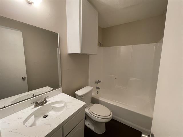 Building Photo - 2508 Lido Ln