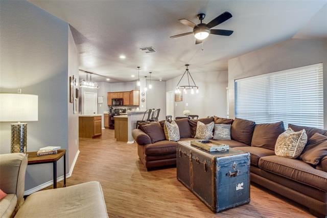 Building Photo - 9800 Old Field Dr