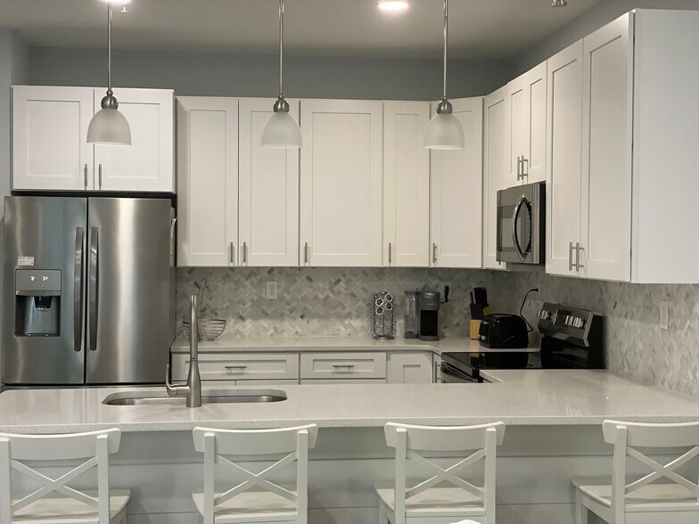 Kitchen - 2226 Joan Ave