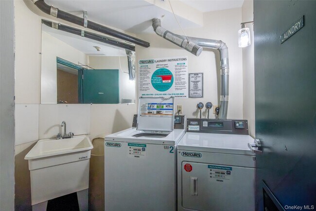 Building Photo - 123 Mamaroneck Ave