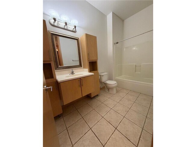 Building Photo - 3640 Wooddale Ave S