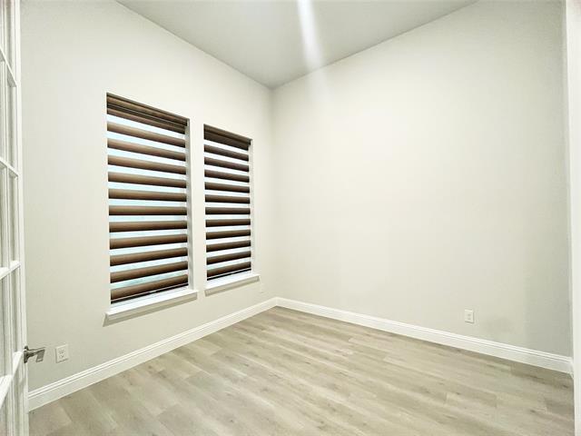 Building Photo - 2124 Esher Dr