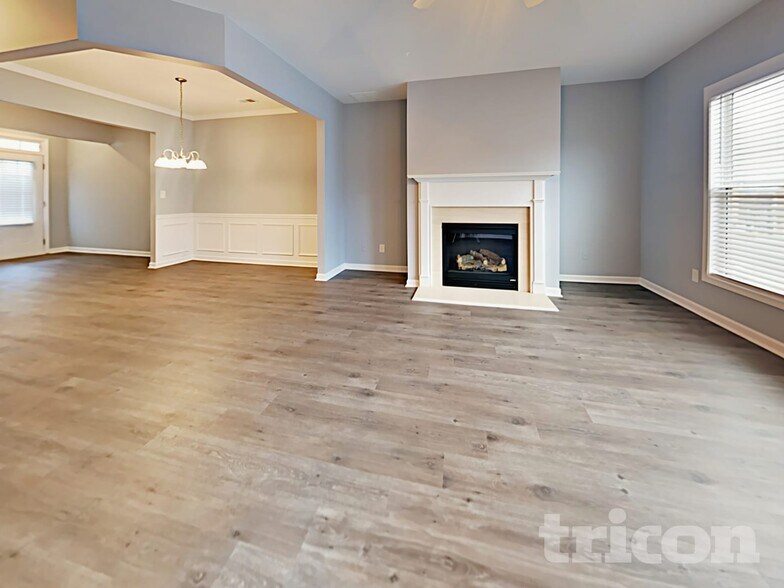 Building Photo - 205 Ledgewood Mill Way NE