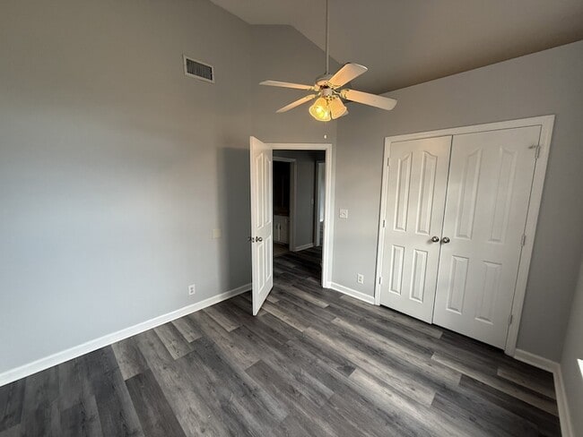 Building Photo - 1730 Azure Way