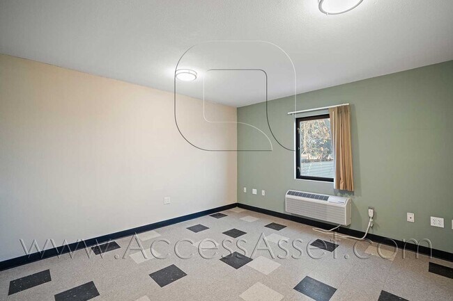 Building Photo - Inviting Cozy Studio With 1 Bath In Mountain Center!