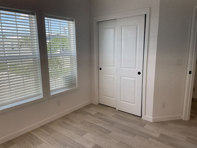Building Photo - 5708 Blue Harbor Dr