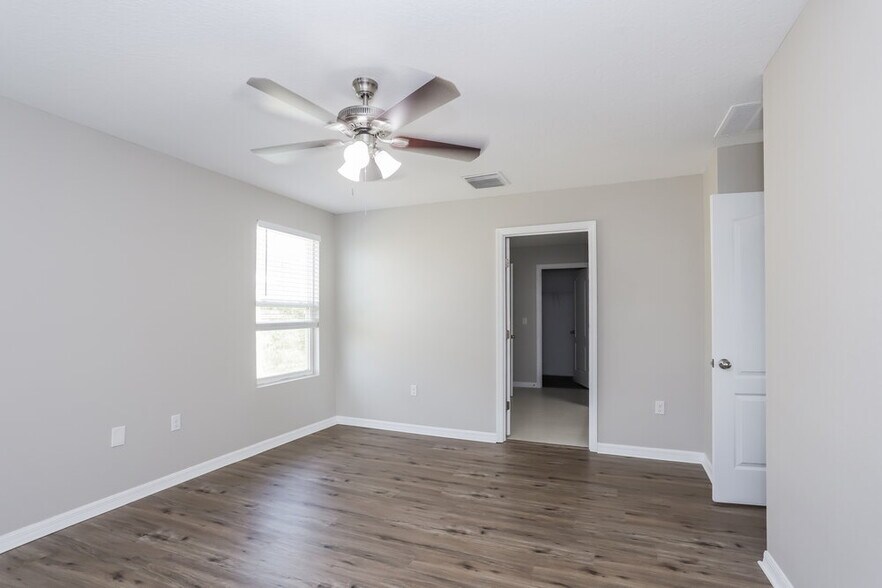 Building Photo - 1806 Greenwood Valley Dr