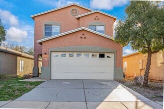 Building Photo - 6657 S Venetian Dr