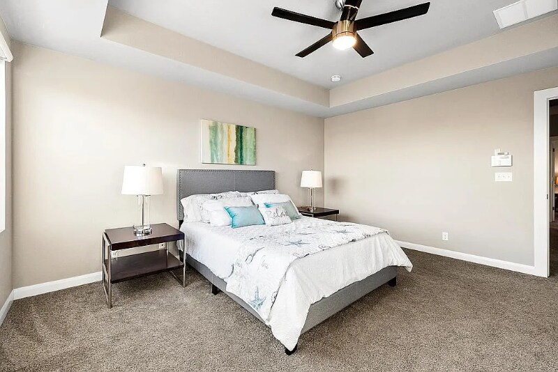 Building Photo - 1801 W 67th Pl