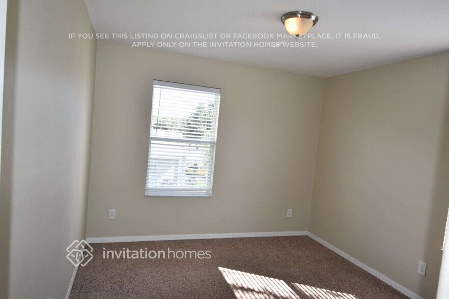Building Photo - 11056 Golden Silence Dr