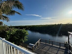 Building Photo - 4604 Bay Crest Dr