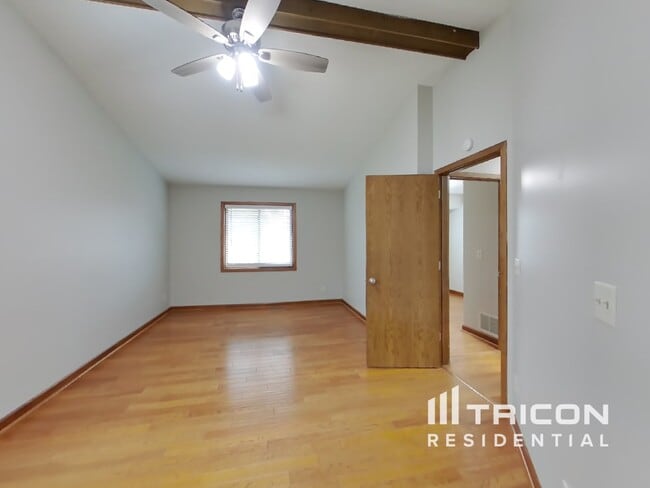 Building Photo - 13078 Glenhurst Ave