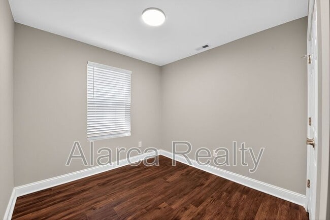 Building Photo - 6634 Rockwell Blvd