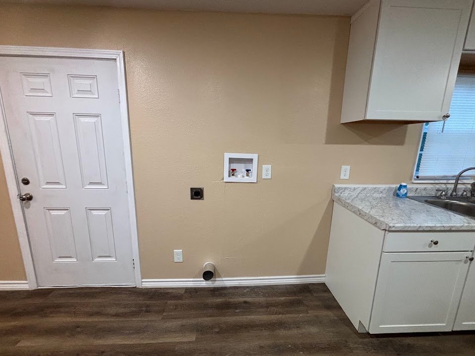 Building Photo - 2075 FM 2625