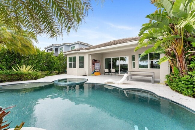 Building Photo - 5934 Buttonbush Dr