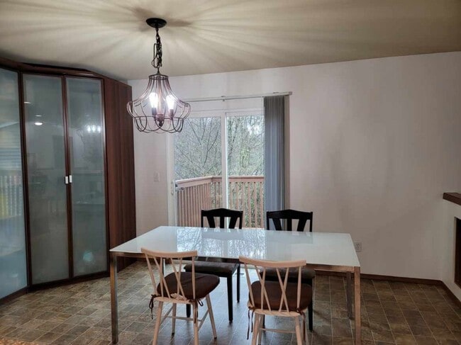 Building Photo - 15717 26th Ave W