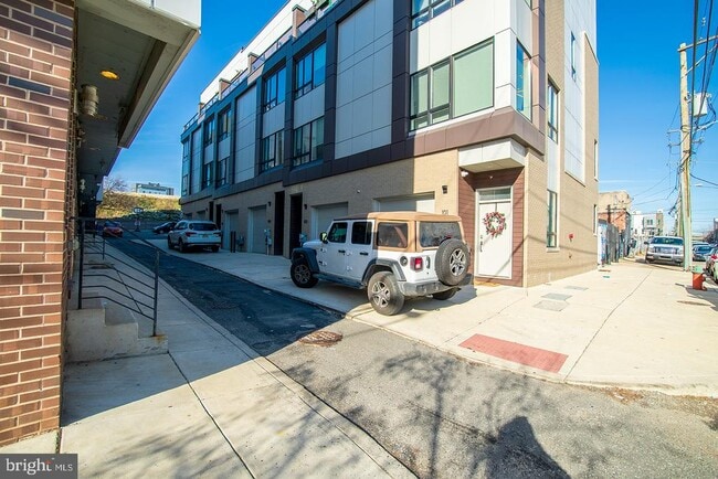 Building Photo - 103 Olive St
