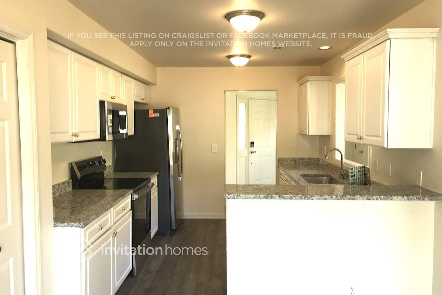 Building Photo - 10400 Neland St