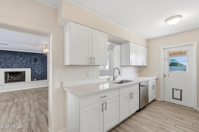 Building Photo - 2401 N 66th St