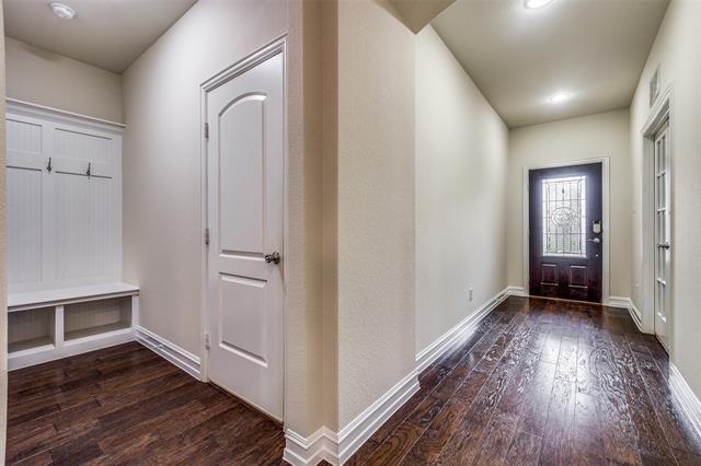 Building Photo - 1421 Westborough Dr