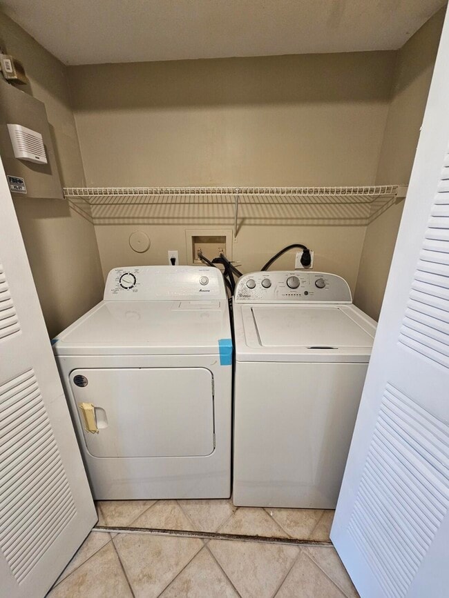 Building Photo - 4191 N Haverhill Rd