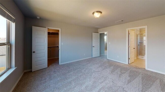 Building Photo - 2108 Pecan Island Dr