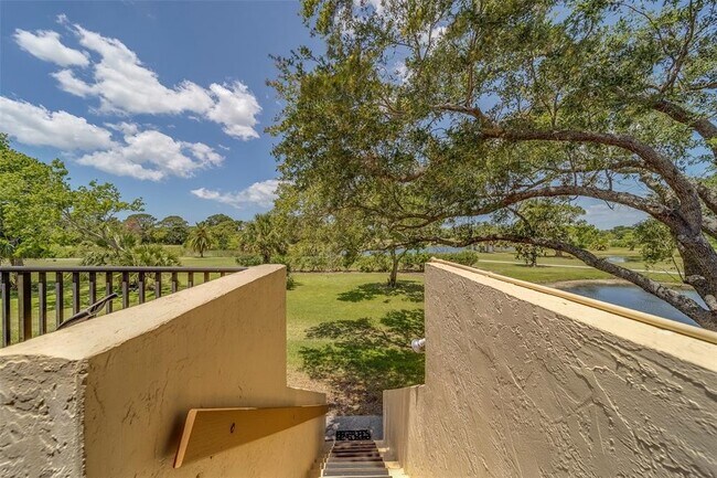 Building Photo - 8105 Bardmoor Pl