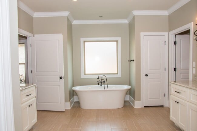 Building Photo - Barrington Park Subdivision