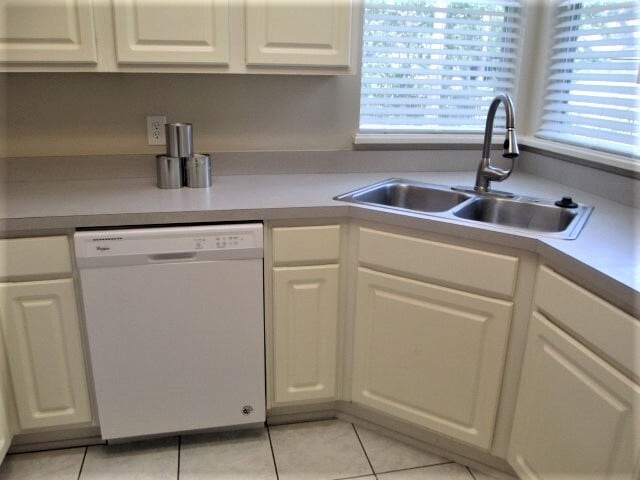 Building Photo - 1720 Hunters Ridge Rd