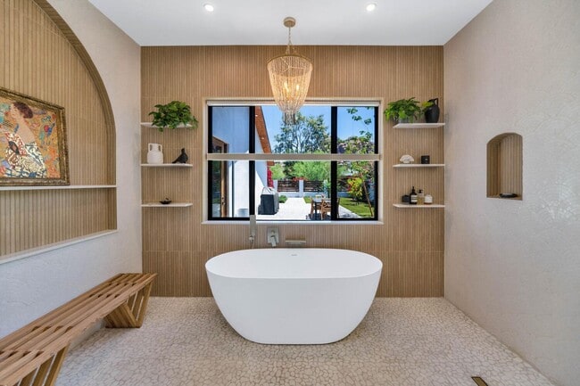 Building Photo - 5812 N 44th Pl