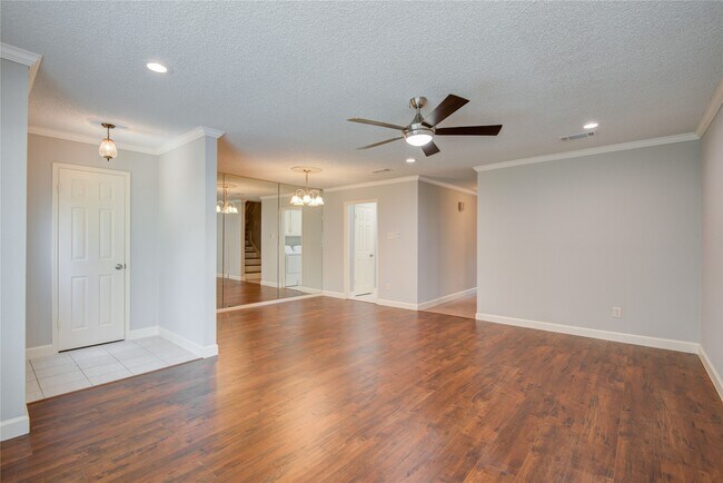Building Photo - 14529 Misty Meadow Ln