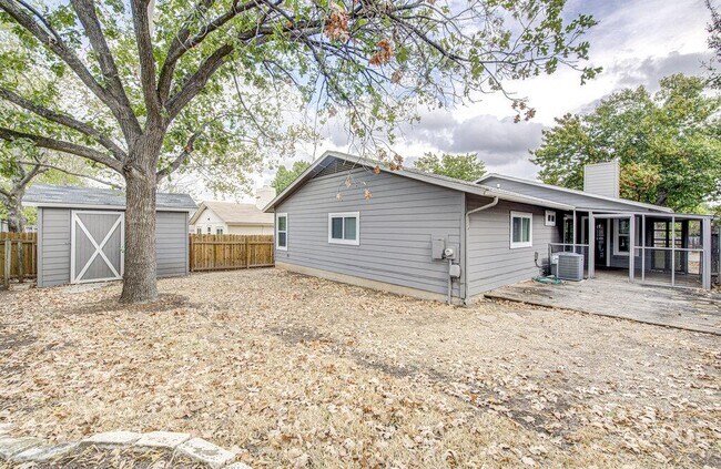Building Photo - 12925 Covington Trail