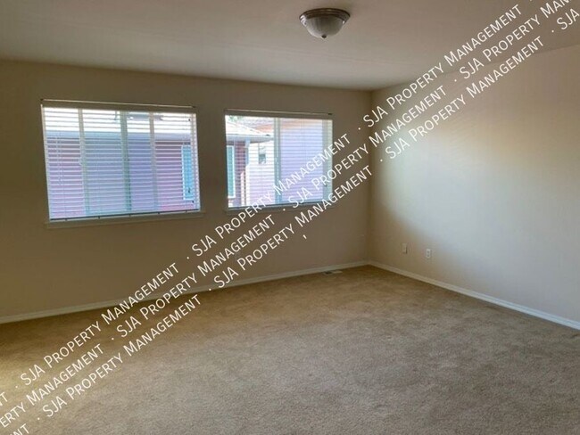 Building Photo - 4117 151st St SE