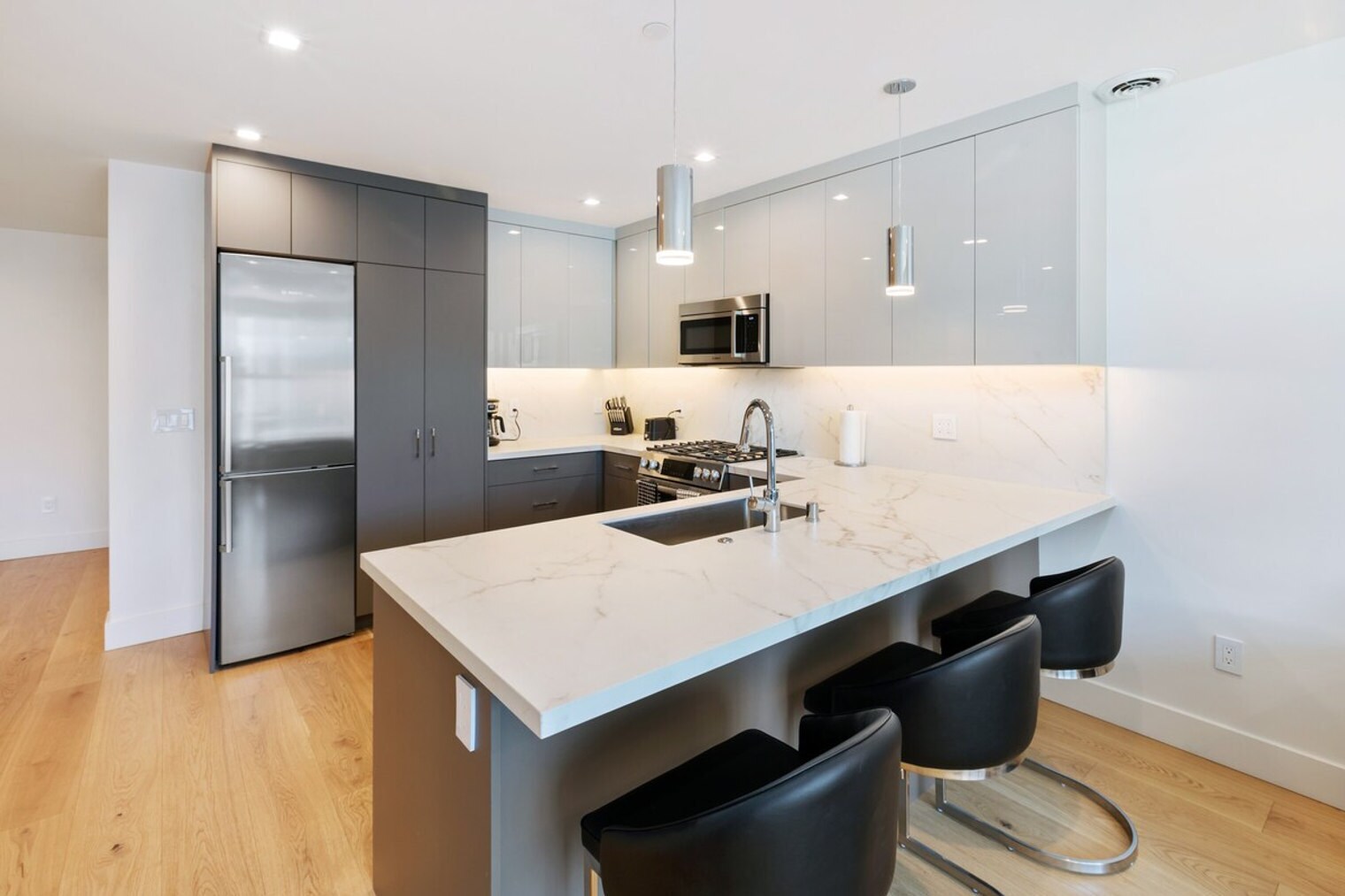 Building Photo - 1330 Natoma St