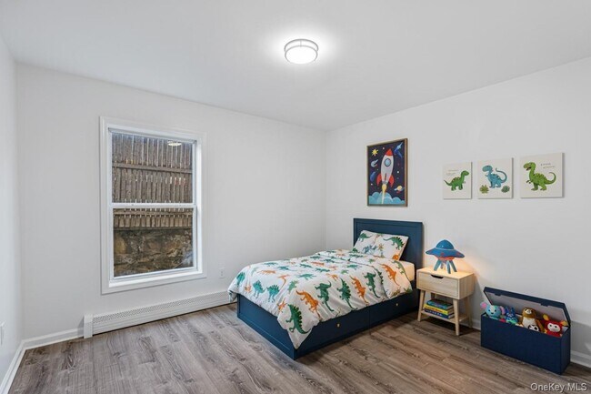 Building Photo - 198 Woodland Ave