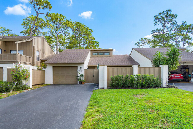 Building Photo - 12621 Shady Pines Ct
