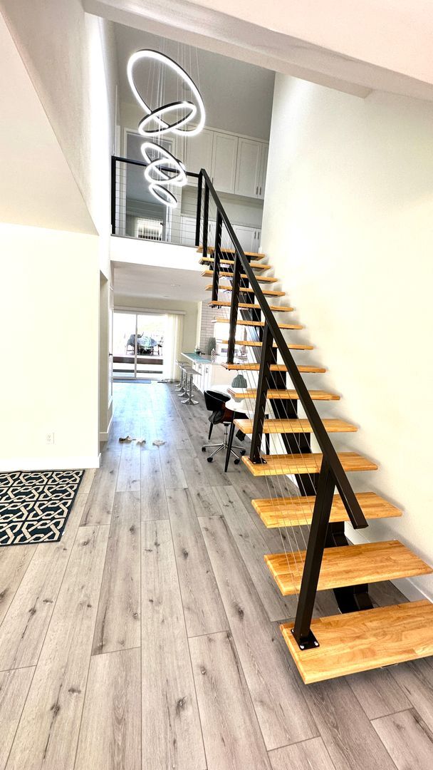 Building Photo - Stunning Newly Renovated 3BD/2.5BA Luxury ...