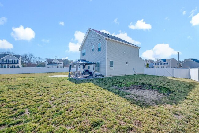 Building Photo - Charming two-story, 4-bedroom, 3-bathroom home.