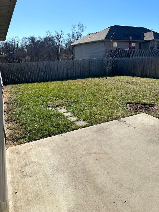 Building Photo - Your Dream 3-Bed, 2-Bath Brick Haven